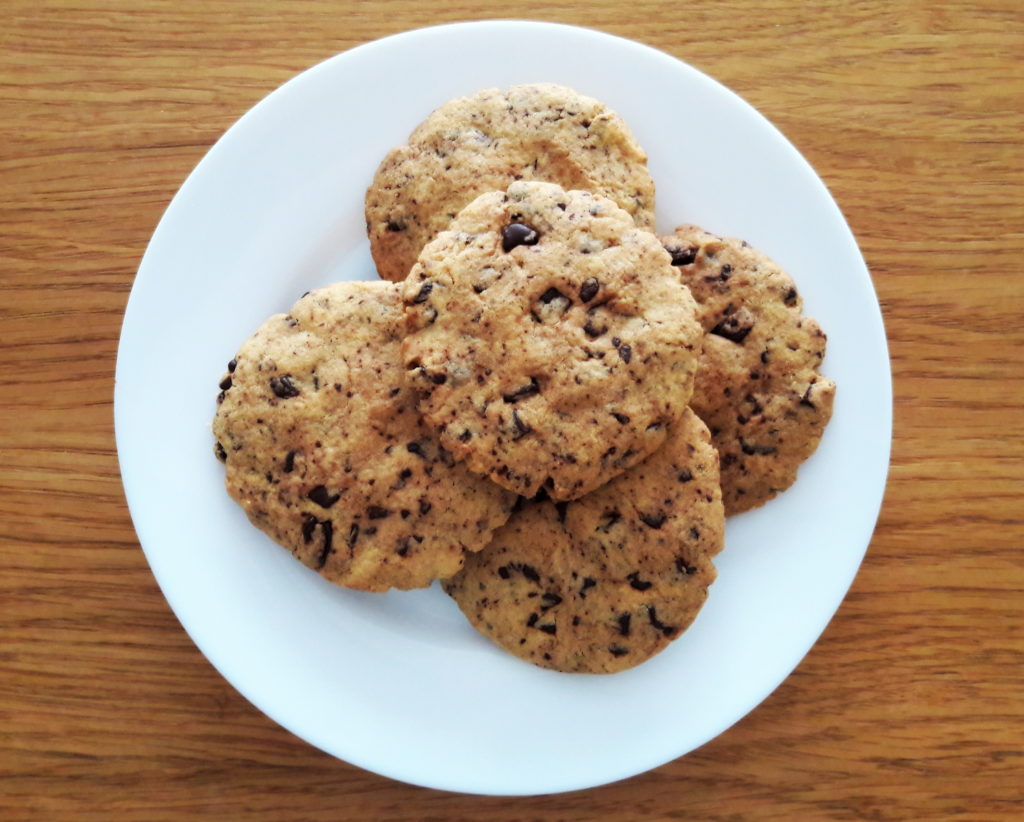 Kruche ciasteczka z czekoladą typu American cookies 20190424 133433 1024x822 Kruche ciasteczka z czekoladą typu American cookies