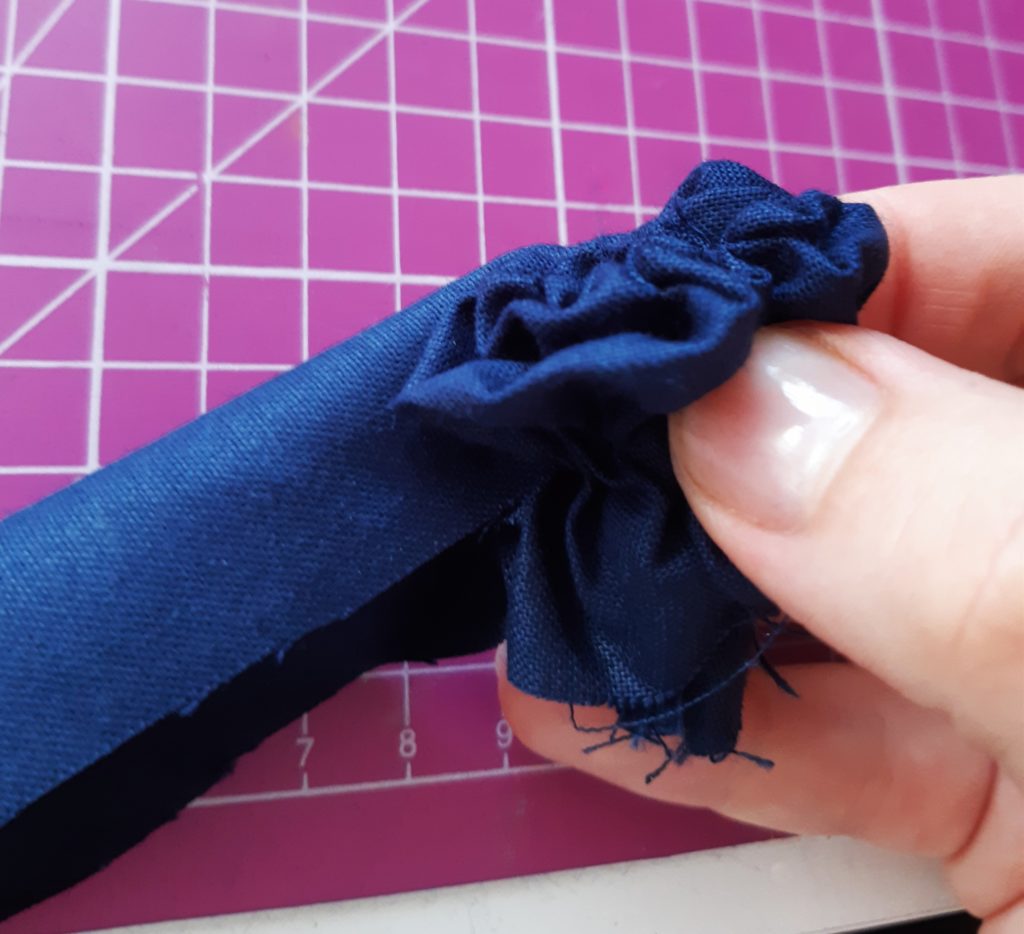 DIY Kwiatki z materiału 20190627 142446 1024x934 DIY Kwiatki z materiału