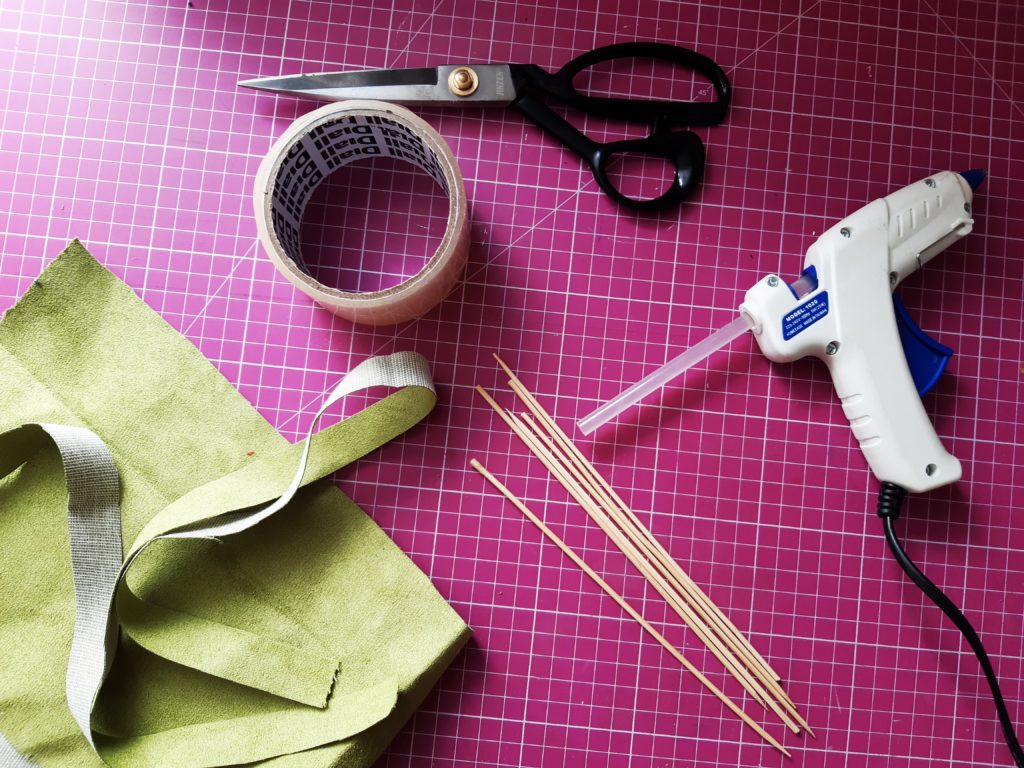 DIY Kwiatki z materiału 20190709 134730 1024x768 DIY Kwiatki z materiału