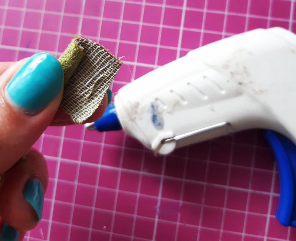 DIY Kwiatki z materiału 20190709 142514 1024x833 DIY Kwiatki z materiału