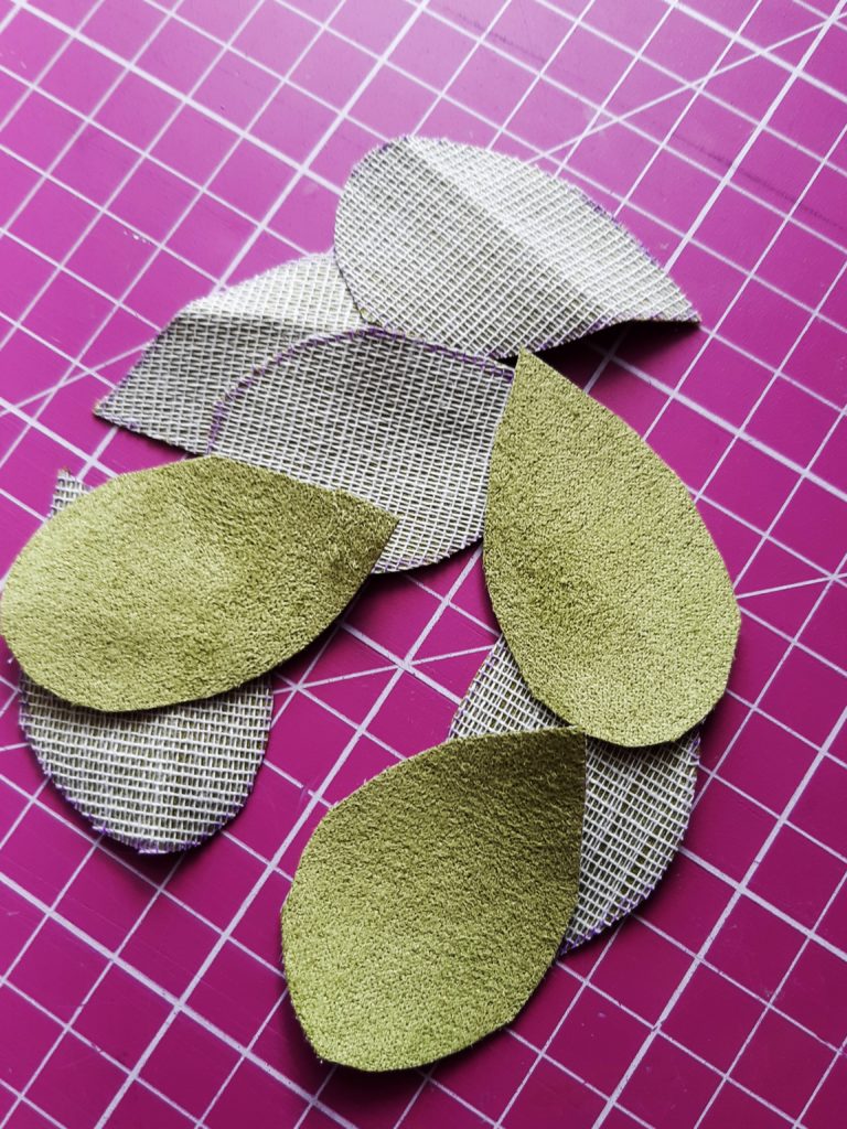 DIY Kwiatki z materiału 20190709 153410 768x1024 DIY Kwiatki z materiału