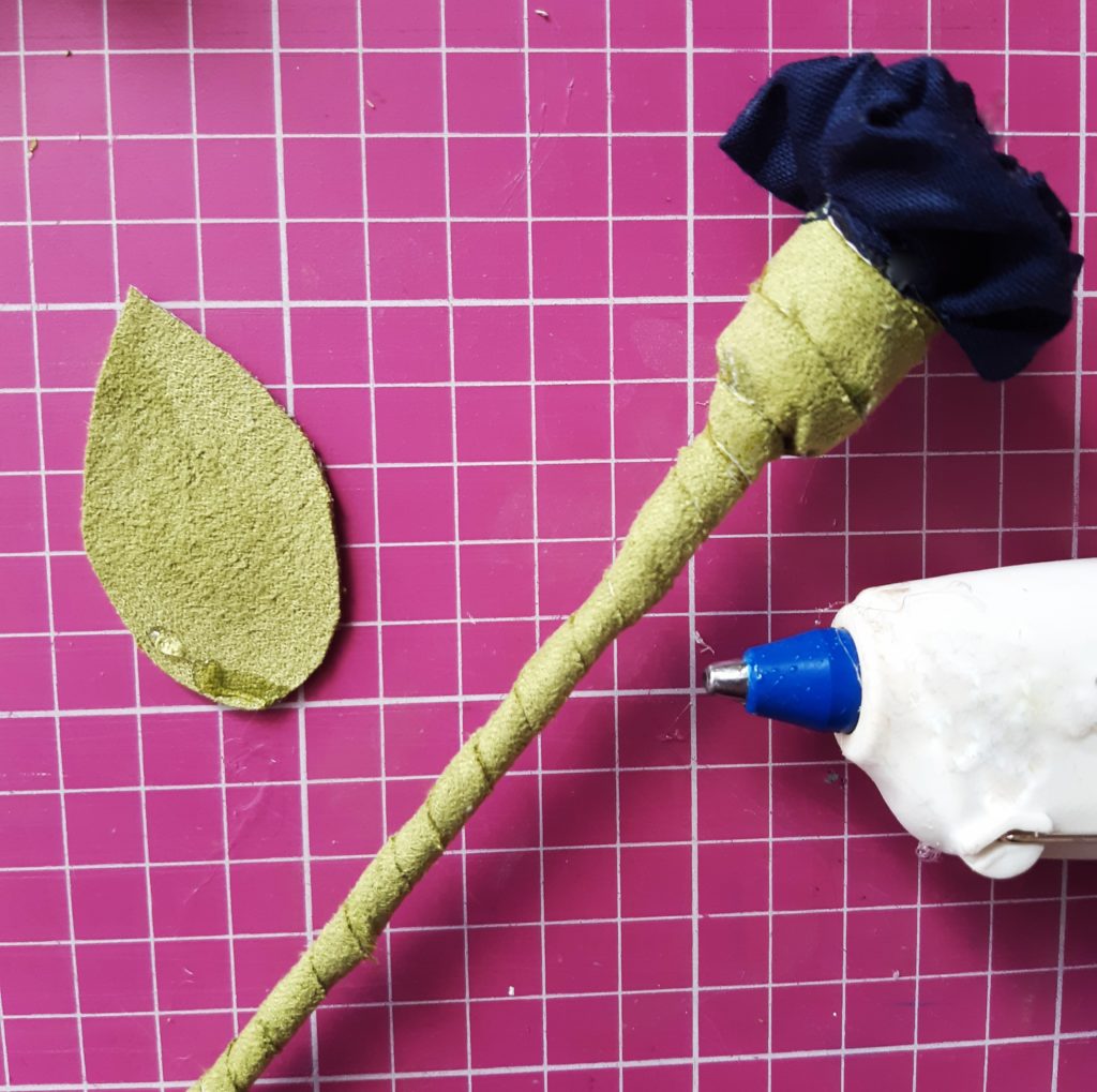 DIY Kwiatki z materiału 20190709 154717 1024x1019 DIY Kwiatki z materiału