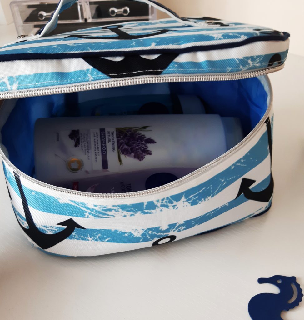 Kosmetyczka kuferek i etui na pędzle do makijażu 20190720 150224 973x1024 Kosmetyczka kuferek i etui na pędzle do makijażu
