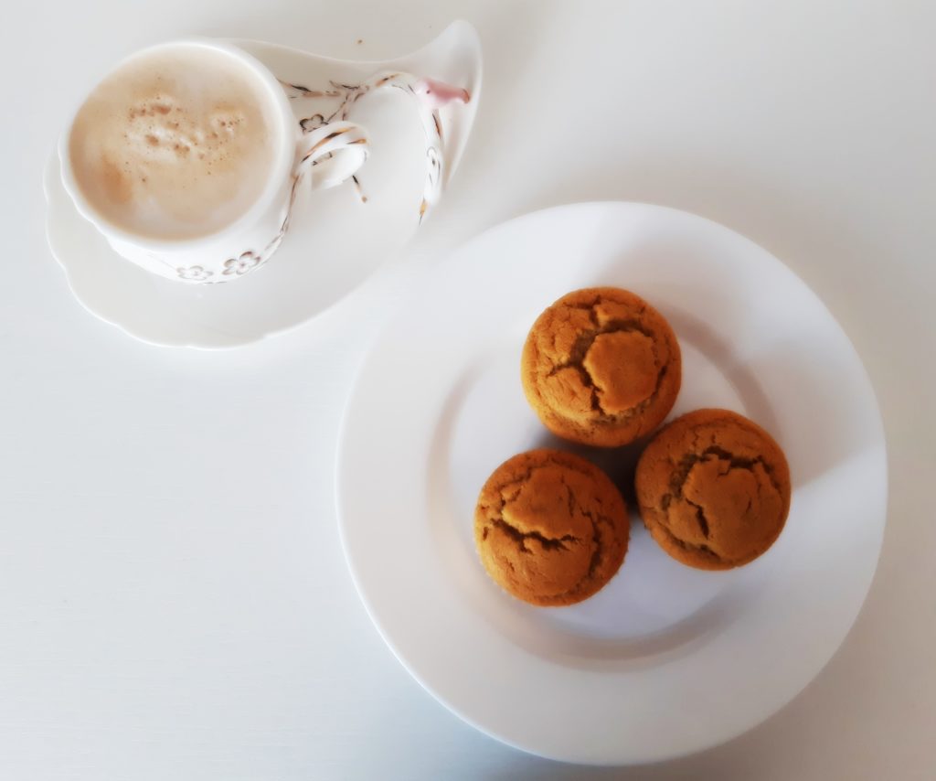 Muffinki cytrynowe. Bezglutenowe i bez jajek 20190726 170027 1024x854 Muffinki cytrynowe. Bezglutenowe i bez jajek