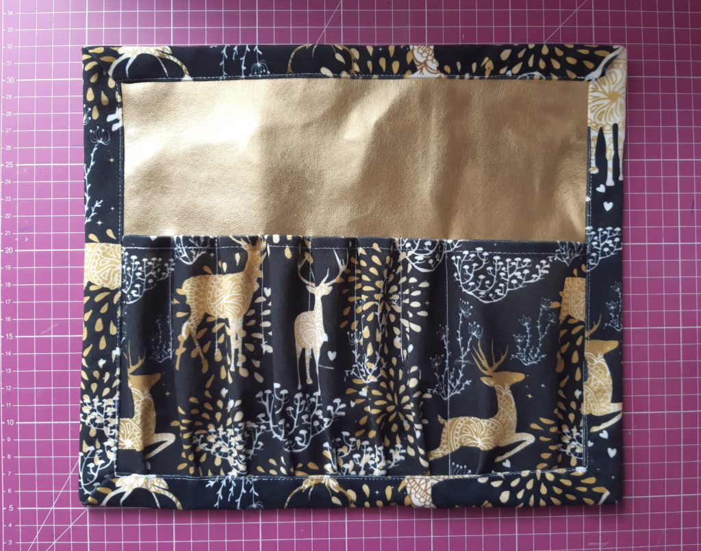 Jak uszyć etui na pędzle do makijażu tutorial 72 4133x3246 1024x804 Jak uszyć etui na pędzle do makijażu tutorial