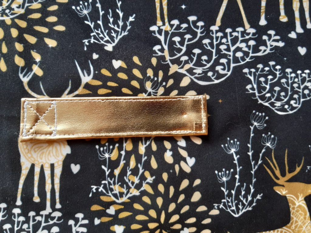 Jak uszyć etui na pędzle do makijażu tutorial 77 3895x2920 1024x768 Jak uszyć etui na pędzle do makijażu tutorial