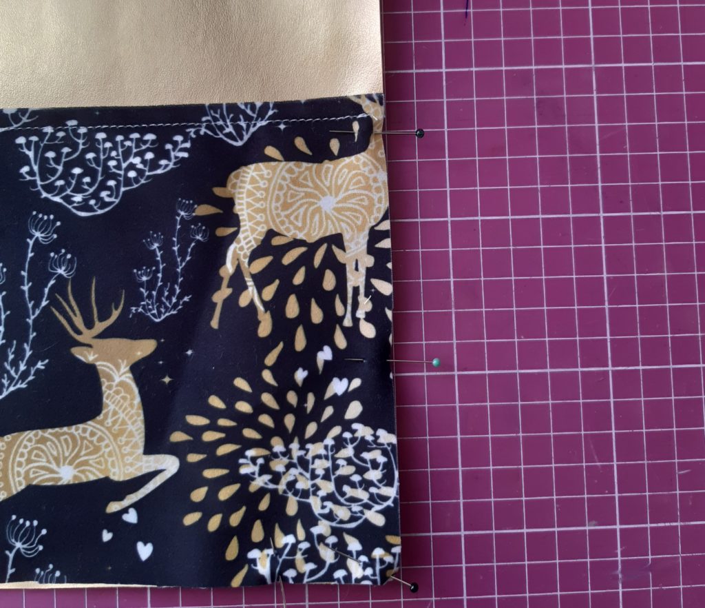 Jak uszyć etui na pędzle do makijażu tutorial 9 3438x2961 1 1024x882 Jak uszyć etui na pędzle do makijażu tutorial