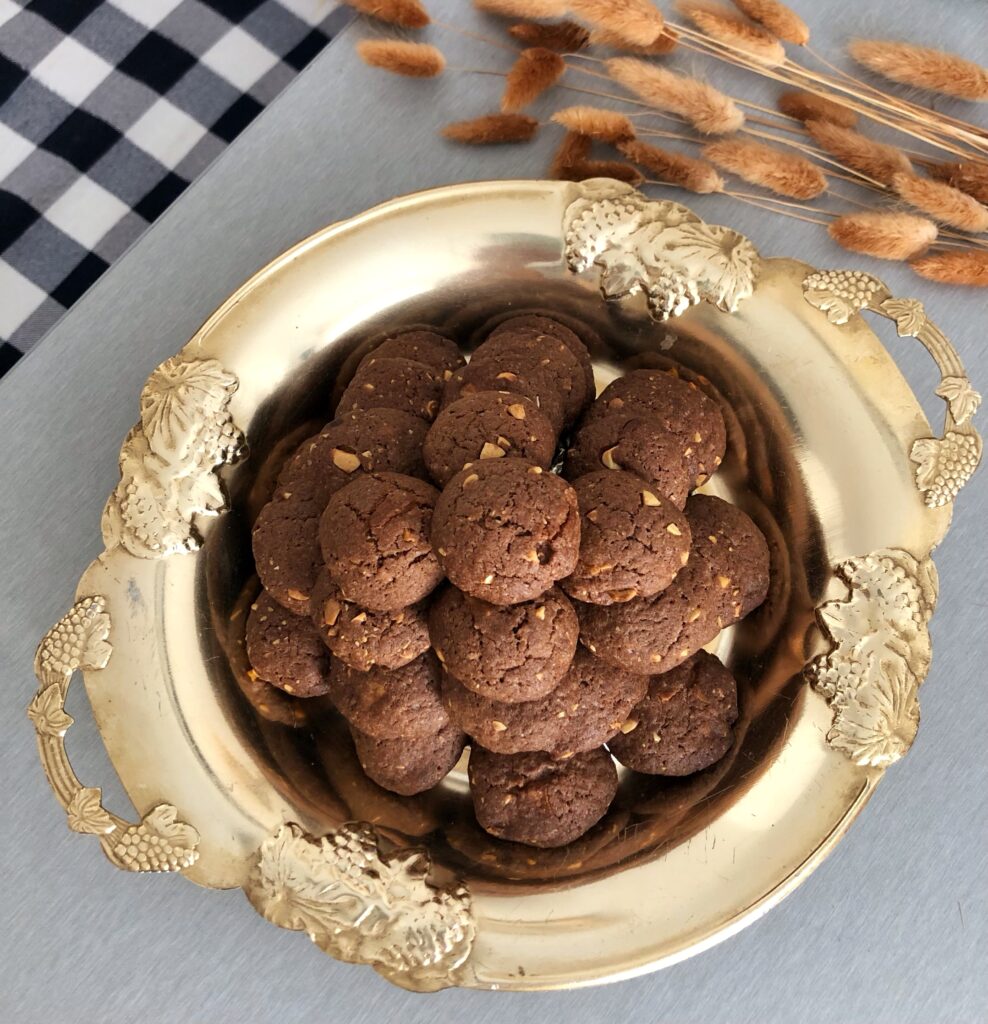 IMG 5872 988x1024 Kruche ciasteczka z czekoladą – american cookies