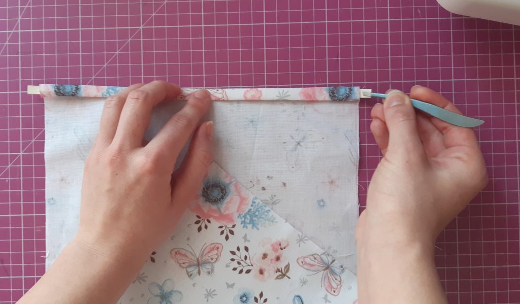 Maseczka bawełniana z kieszonką i troczkami jak uszyć? TUTORIAL 10 1 1024x599 Maseczka bawełniana z kieszonką i troczkami jak uszyć? TUTORIAL