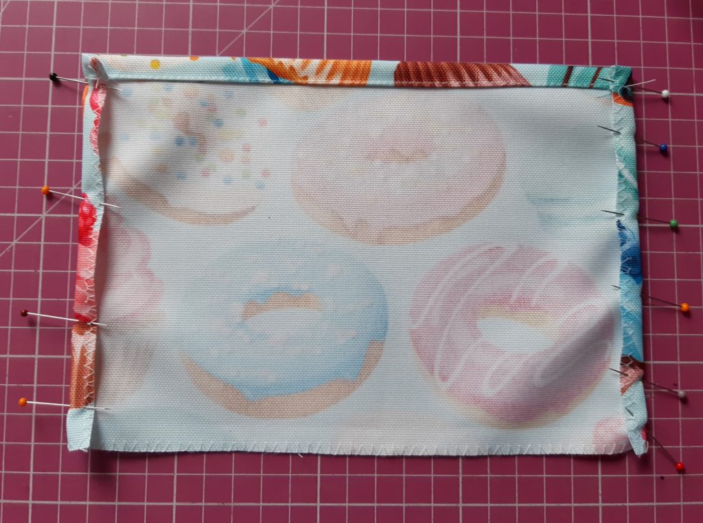 Fartuch kuchenny z falbanką jak uszyć? Tutorial + wykrój do pobrania 10 3780x2811 1 1024x761 Fartuch kuchenny z falbanką jak uszyć? Tutorial + wykrój do pobrania
