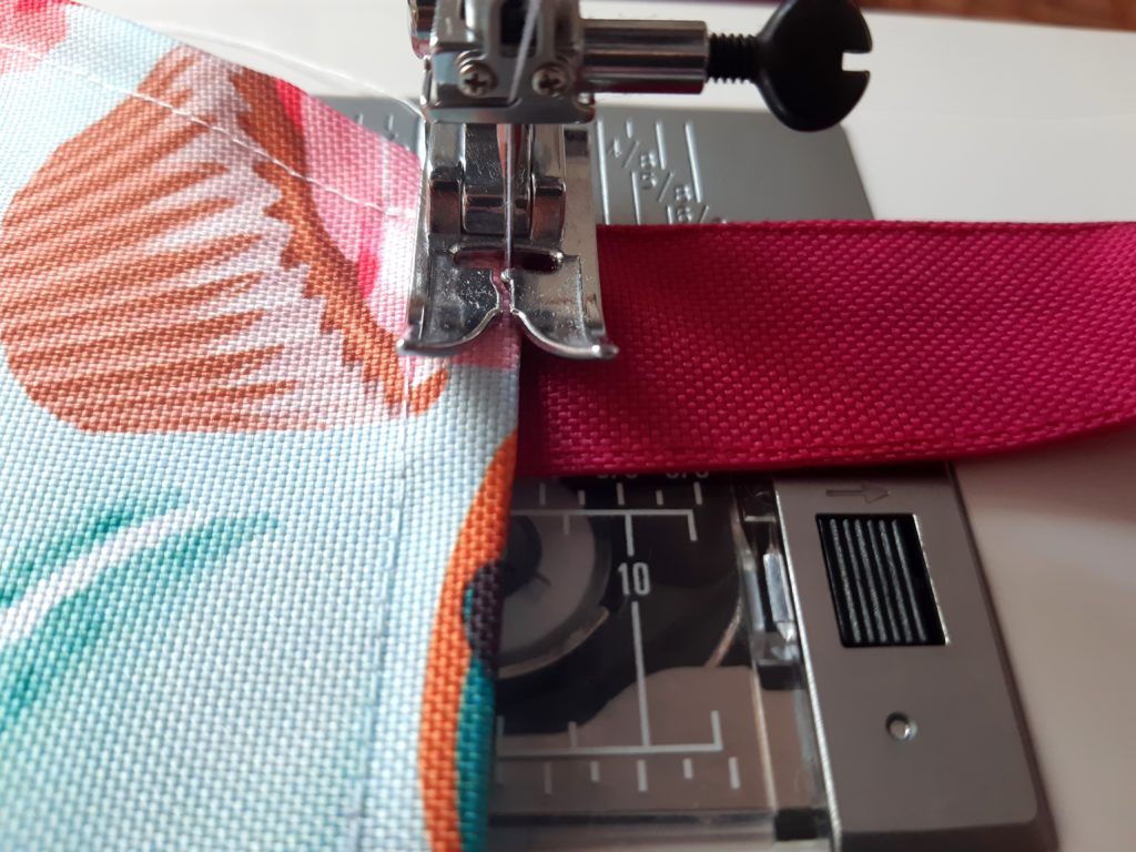 Fartuch kuchenny z falbanką jak uszyć? Tutorial + wykrój do pobrania 86 4608x3456 1 1024x768 Fartuch kuchenny z falbanką jak uszyć? Tutorial + wykrój do pobrania