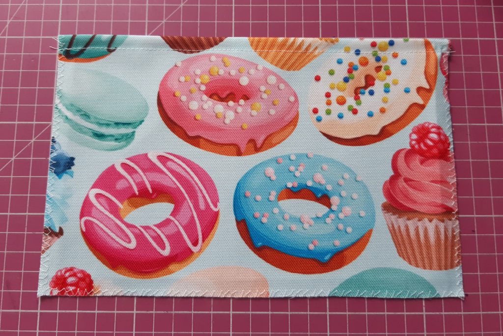 Fartuch kuchenny z falbanką jak uszyć? Tutorial + wykrój do pobrania 9 3658x2444 1 1024x684 Fartuch kuchenny z falbanką jak uszyć? Tutorial + wykrój do pobrania