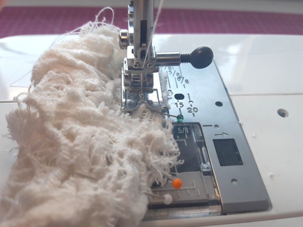 Jak uszyć gumkę frotkę / scrunchie? Prosty tutorial. 20200912 151116 1024x768 Jak uszyć gumkę frotkę / scrunchie? Prosty tutorial.