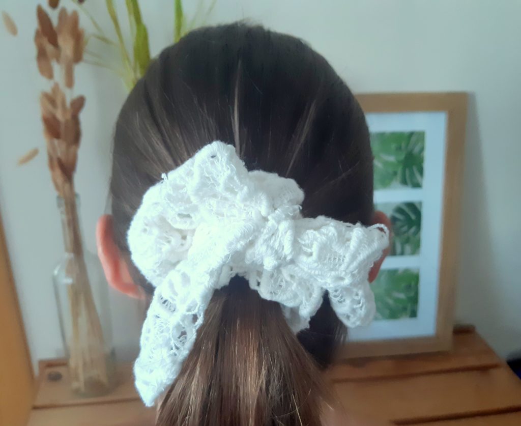 Jak uszyć gumkę frotkę / scrunchie? Prosty tutorial. 20200913 144228 1 1024x837 Jak uszyć gumkę frotkę / scrunchie? Prosty tutorial.