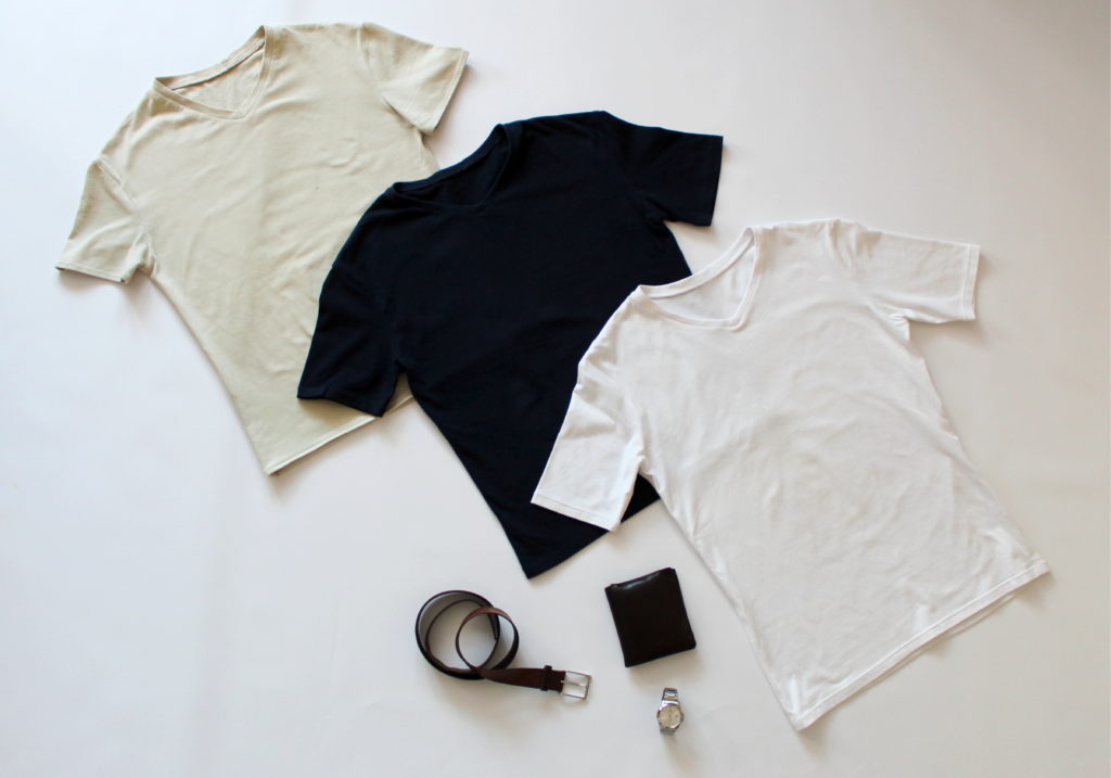Jak uszyć klasyczny dekolt typu V neck? Czyli moje męskie szycie i realizacja na T shirtach IMG 9527 1024x717 Jak uszyć klasyczny dekolt typu V neck? Czyli moje męskie szycie i realizacja na T shirtach
