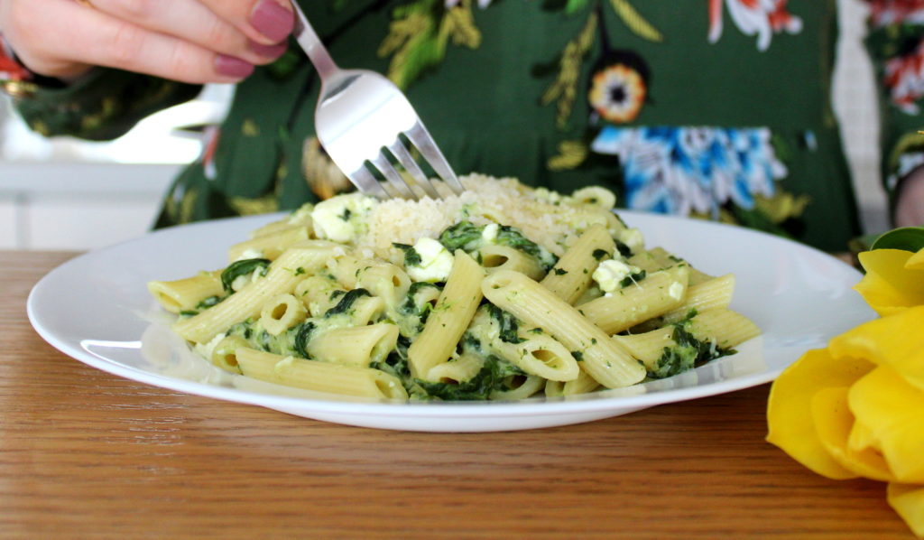 Makaron penne ze szpinakiem i serem Feta. Przepis + zestawienie kaloryczne IMG 3662 1024x598 Makaron penne ze szpinakiem i serem Feta. Przepis + zestawienie kaloryczne